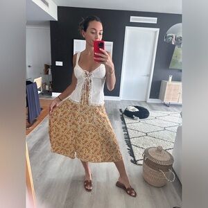 Boutique - floral maxi skirt in size small.